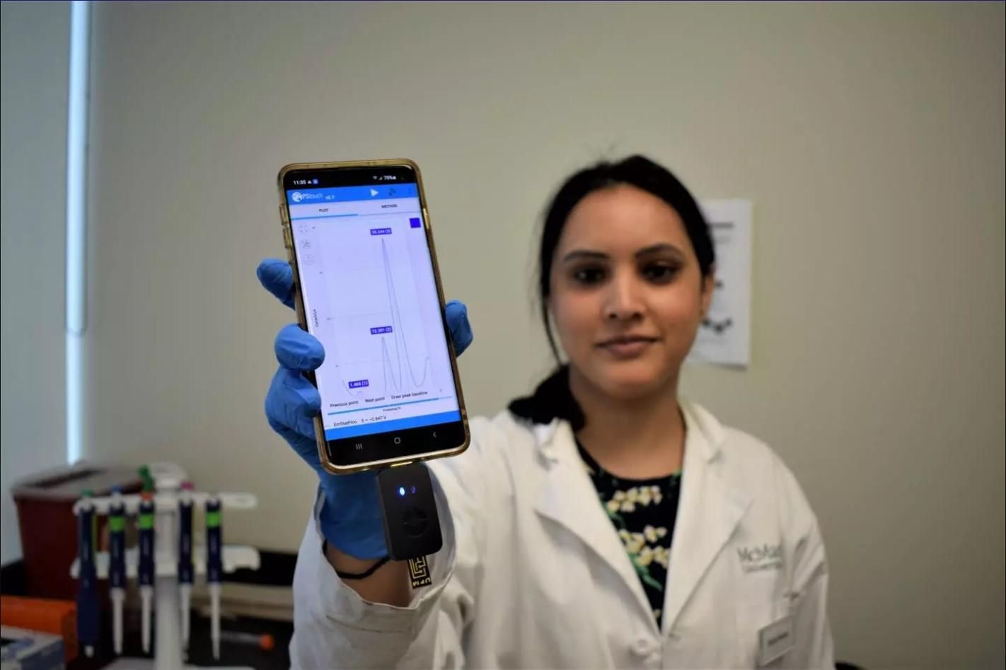 Гаджет для смартфона обнаруживает болезни за считанные минуты
