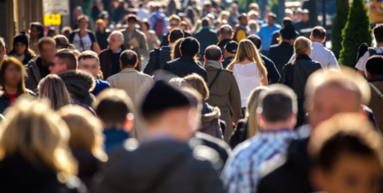 Російська не потрапила у топ мов, яких українці вважають необхідними Російська не потрапила у топ мов, яких українці вважають необхідними