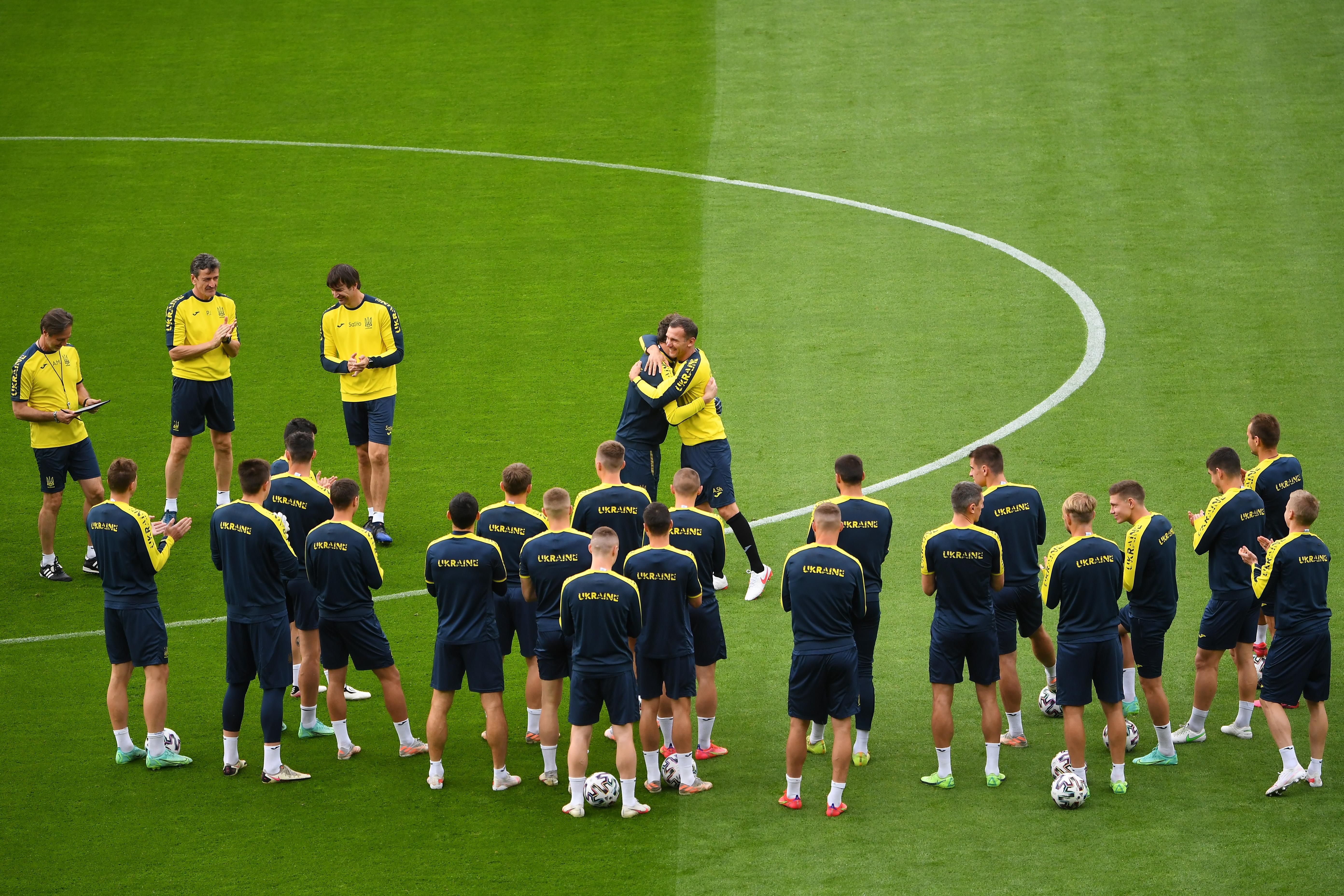 Житель Глазго розповів, що пісню про Путіна знають усі Житель Глазго розповів, що пісню про Путіна знають усі