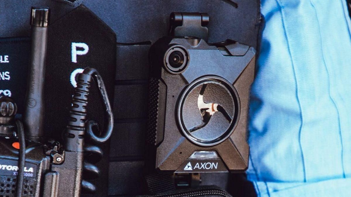 Работников Apple заставят носить камеры для предотвращения утечек Работников Apple заставят носить камеры для предотвращения утечек