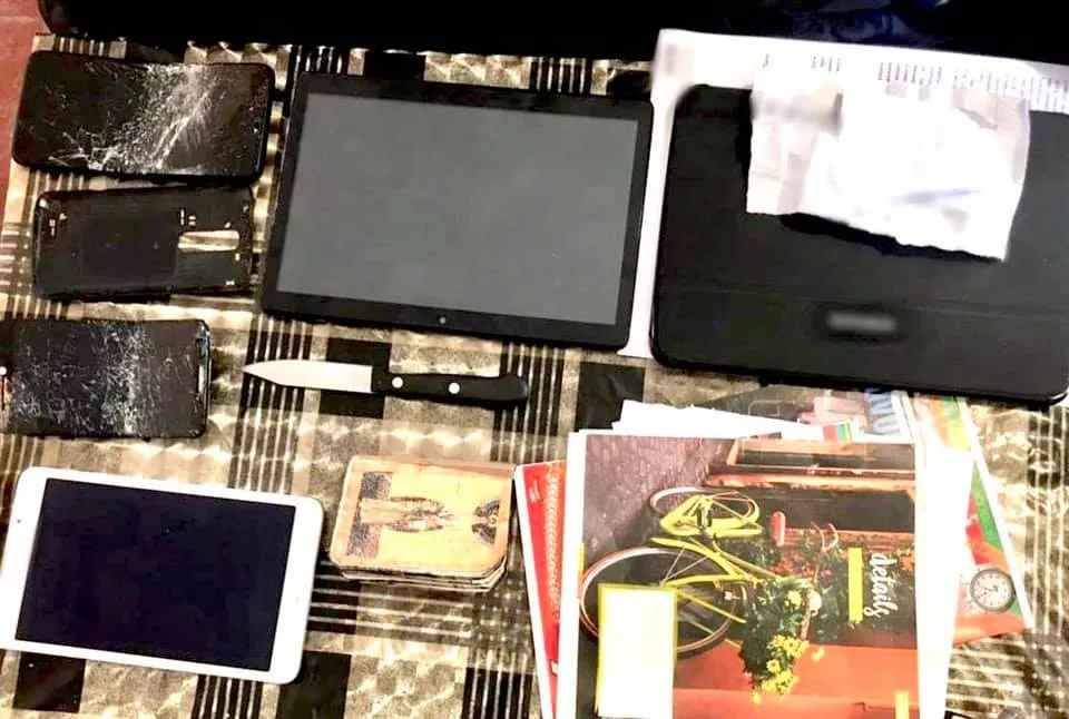 Продавали уявні товари: на Львівщині в'язні видурювали у людей гроші – фото Продавали уявні товари: на Львівщині в'язні видурювали у людей гроші – фото