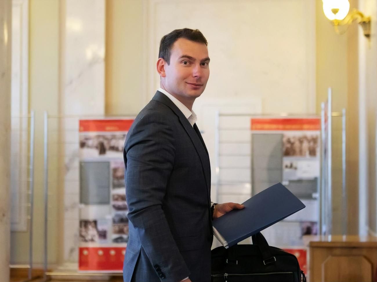 Комітет схвалив закон про олігархів, – Железняк Комітет схвалив закон про олігархів, – Железняк