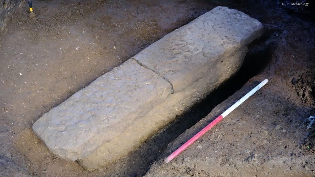 Британські археологи знайшли давньоримську гробницю в місті Бат