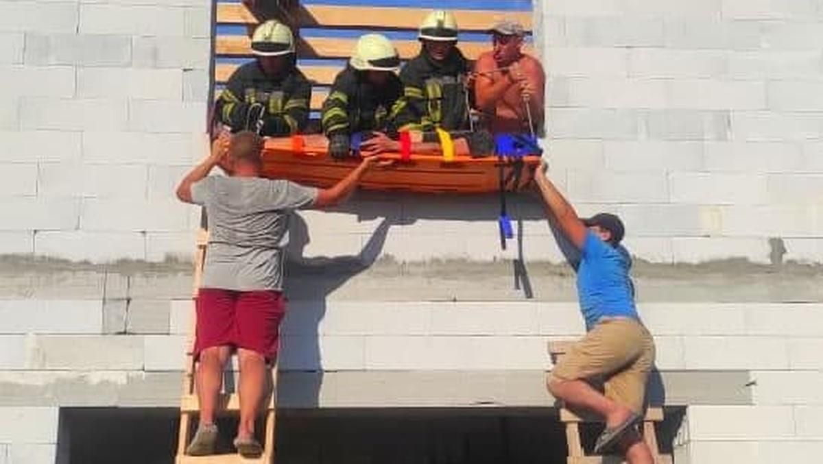 В Ірпені під Києвом будівельник впав з висоти В Ірпені під Києвом будівельник впав з висоти