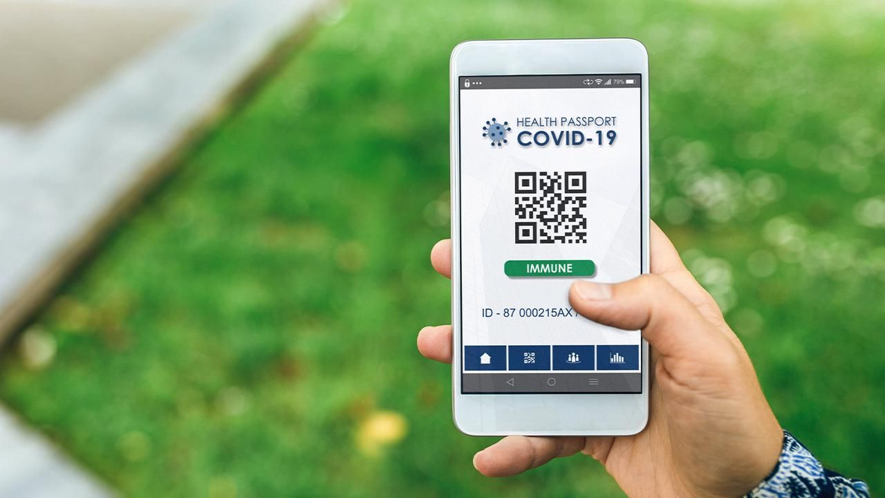 Цифровые COVID-сертификаты в смартфоне: Google готовит новую функцию