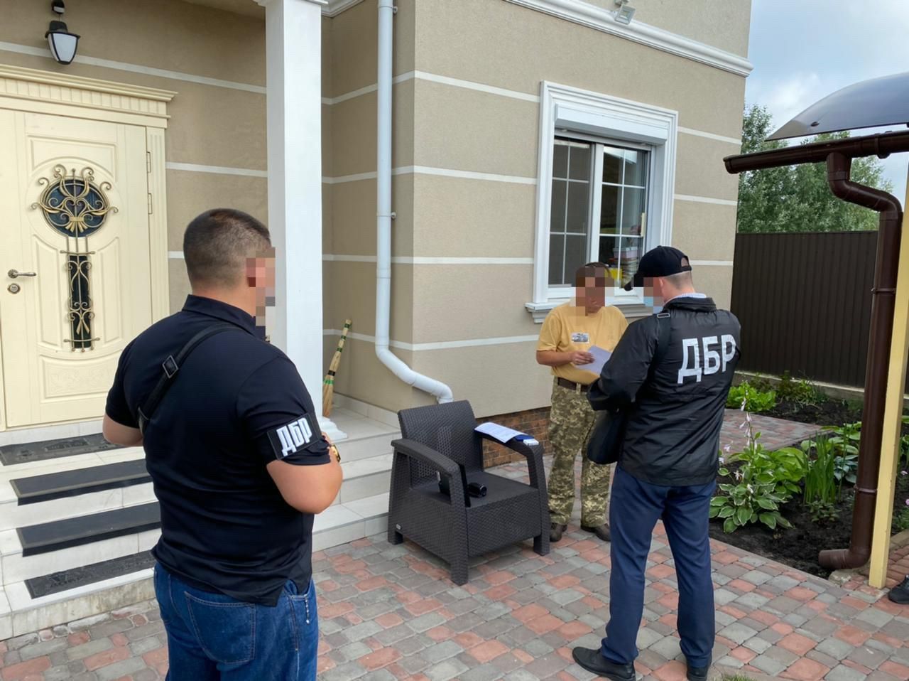 Бывшим чиновникам Минобороны объявили подозрение в подрыве обороноспособности государства Бывшим чиновникам Минобороны объявили подозрение в подрыве обороноспособности государства