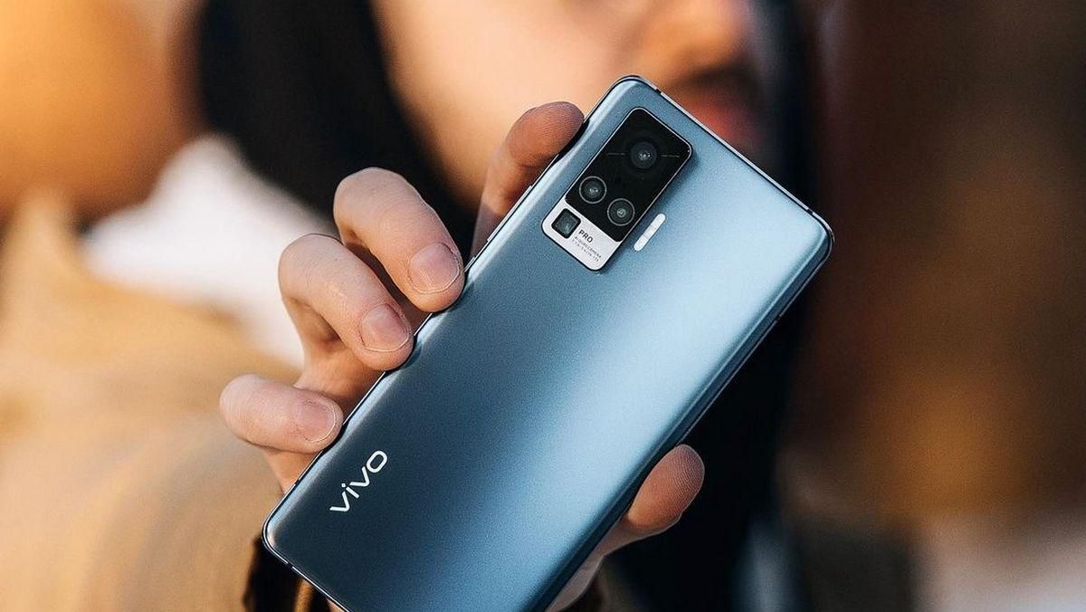 Компания Vivo придумала смартфон с камерой-дроном