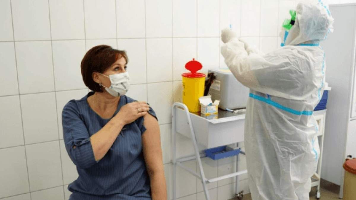 Не можна допускати вчителів до школи без щеплення від COVID-19 – Кузін Не можна допускати вчителів до школи без щеплення від COVID-19 – Кузін