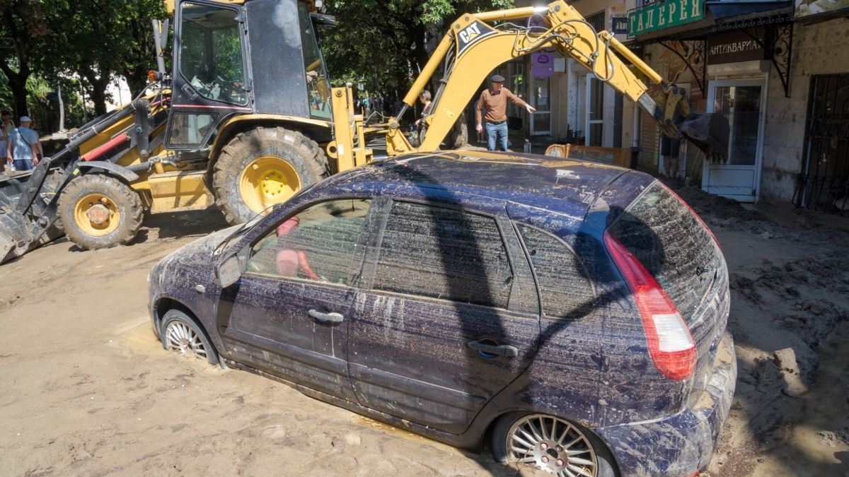 Ялта після масштабного потопу: чи їдуть туристи відпочивати в Крим