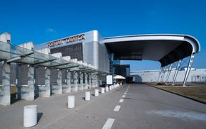 Скандал з рейсом у Познані: в аеропорту пояснили, чому українці не потрапили на літак