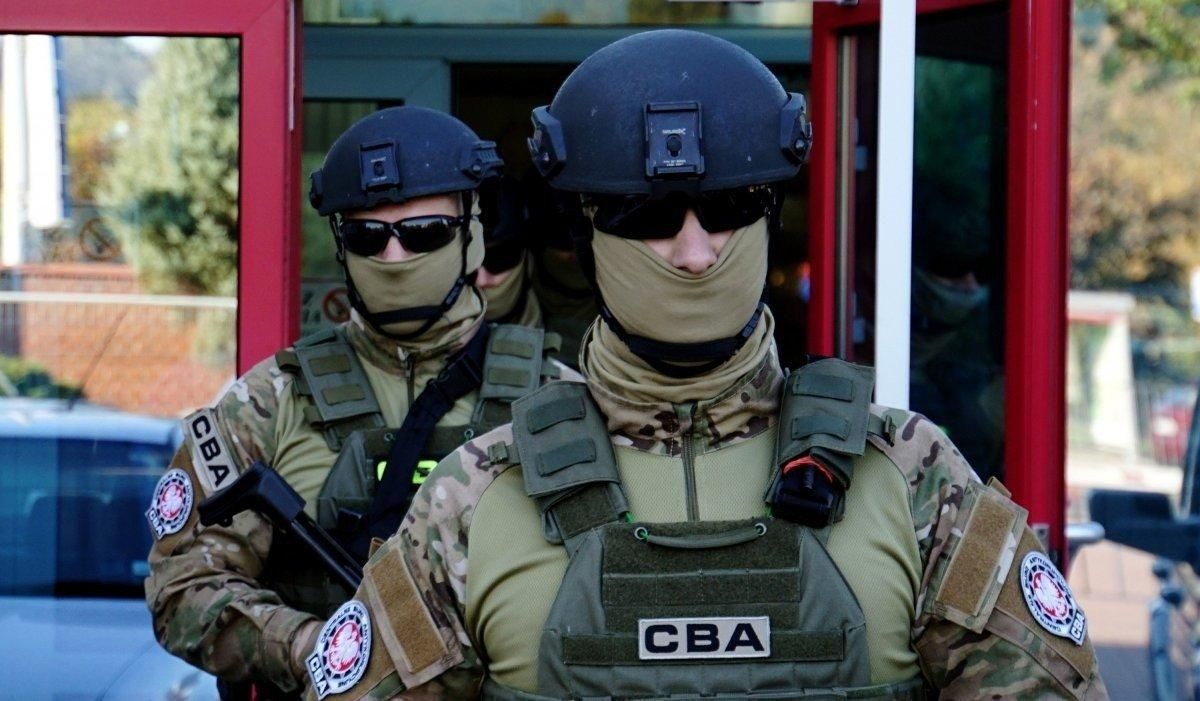 В деле эксминистра транспорта Новака: в Польше задержали украинку В деле эксминистра транспорта Новака: в Польше задержали украинку