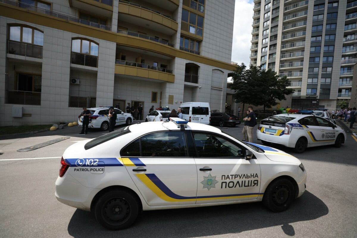 Стрелял в полицейского и гражданского, Киев: в каком состоянии раненые