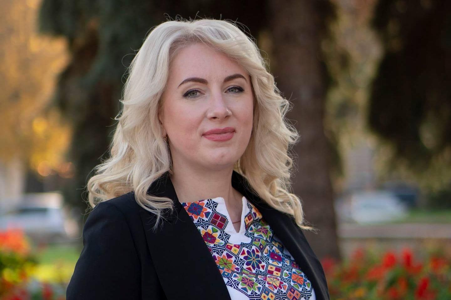 Светлана Онищук стала новой главой Ивано-Франковской ОГА Светлана Онищук стала новой главой Ивано-Франковской ОГА