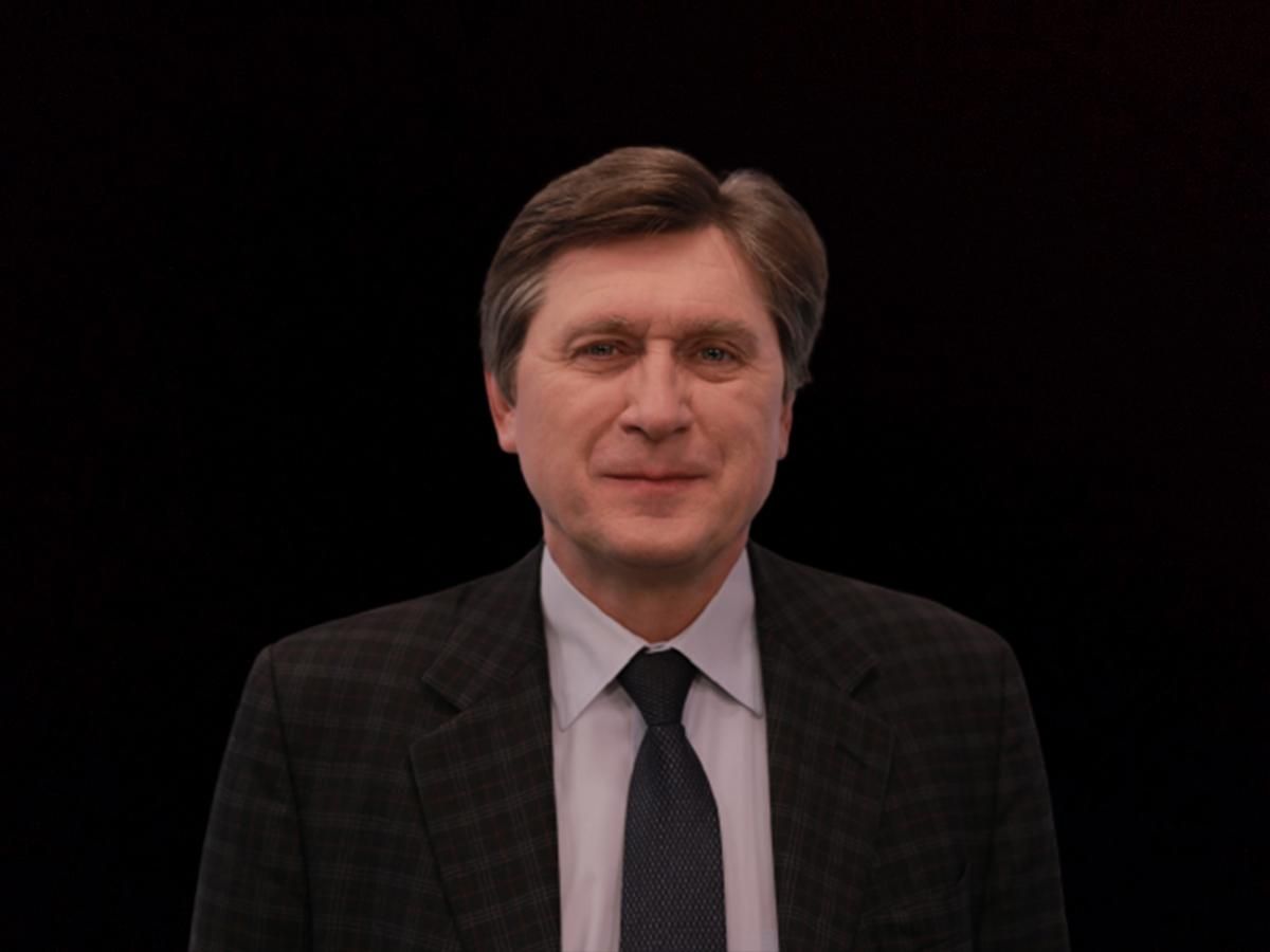 Разумков зависает между Зеленским и самостоятельной карьерой – Фесенко Разумков зависает между Зеленским и самостоятельной карьерой – Фесенко