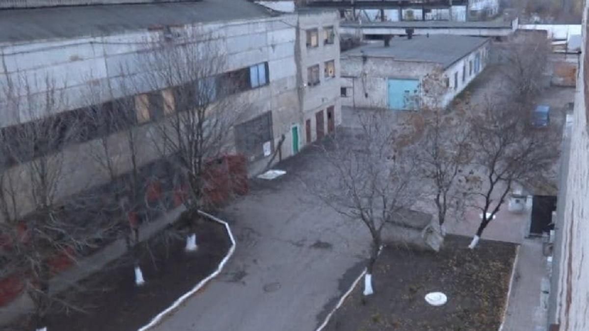 Керівникам підпільної в'язниці Ізоляція оголосили про підозру Керівникам підпільної в'язниці Ізоляція оголосили про підозру