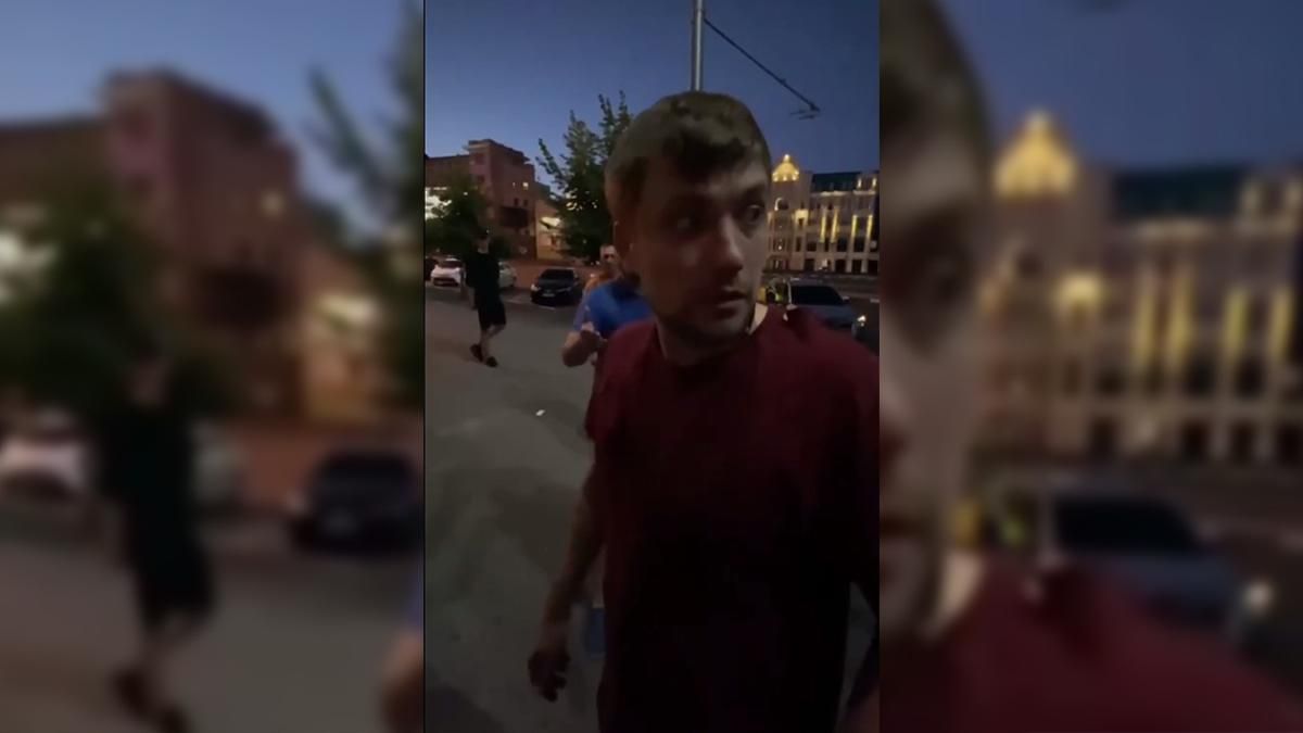 В центре Харькова произошла резня из-за спора о Крыме: видео +