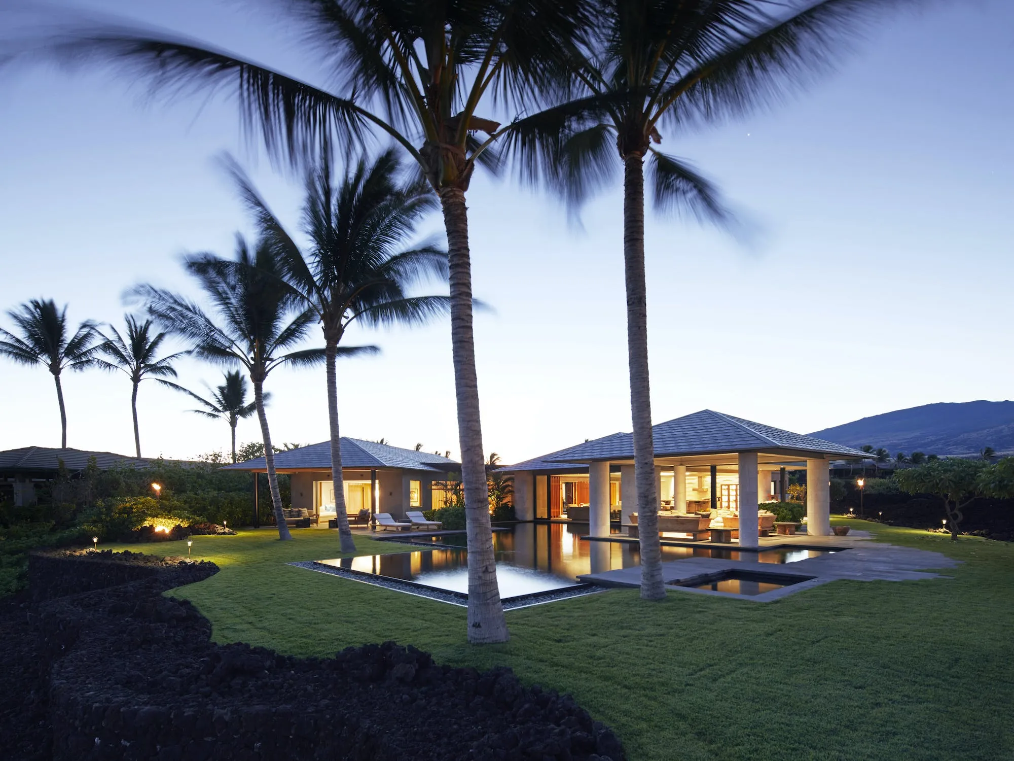 Вілла, розташована на застиглій лаві Вілла, розташована на застиглій лаві