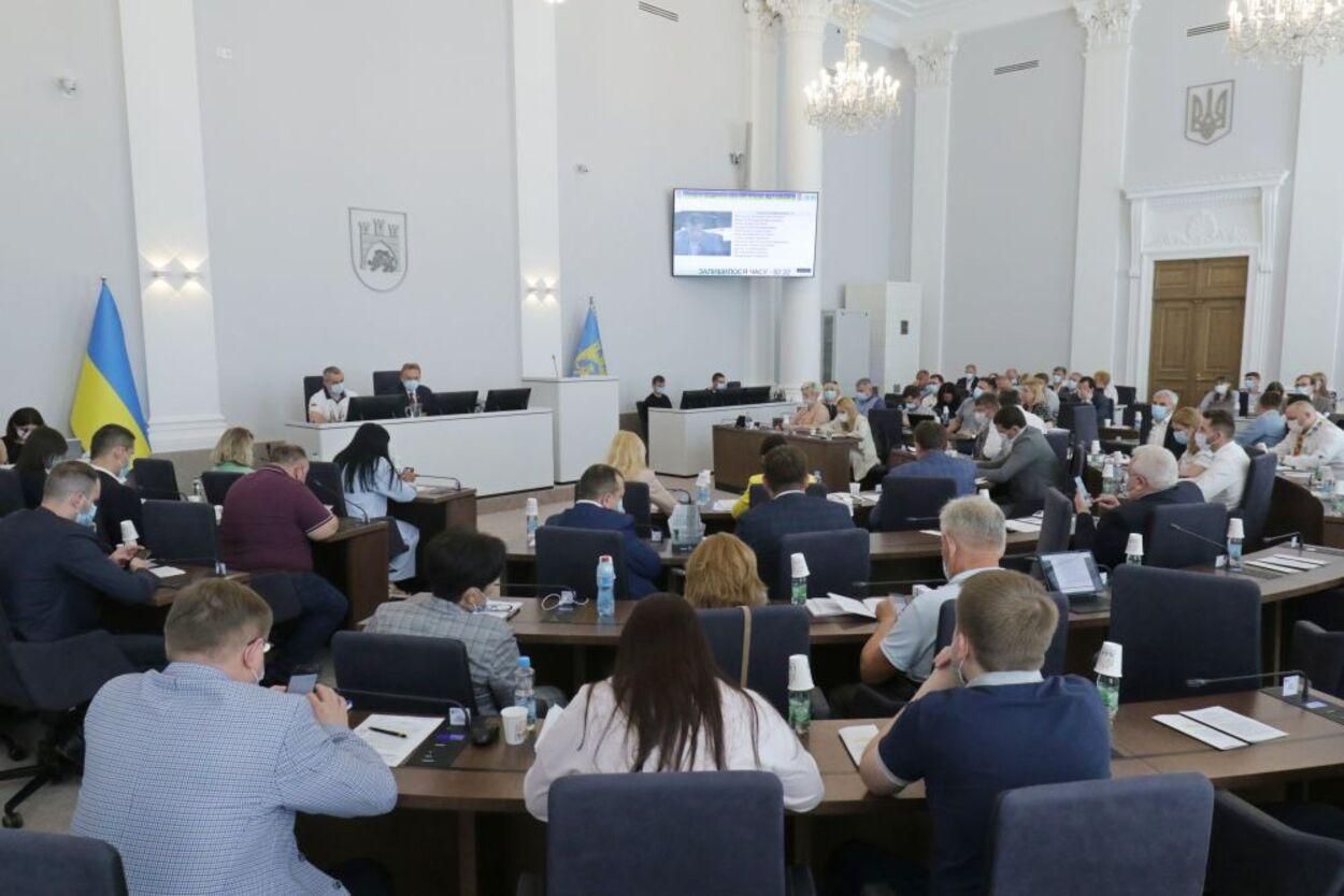 Депутаты Львовского мэрии не согласовали кредит на 100 троллейбусов с автономным ходом Депутаты Львовского мэрии не согласовали кредит на 100 троллейбусов с автономным ходом