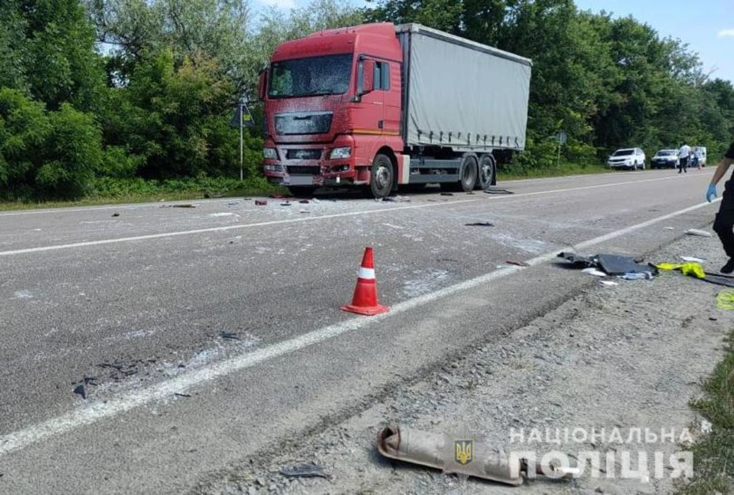 На трассе Одесса – Рени ВАЗ столкнулся с грузовиком на встречной: водитель погиб