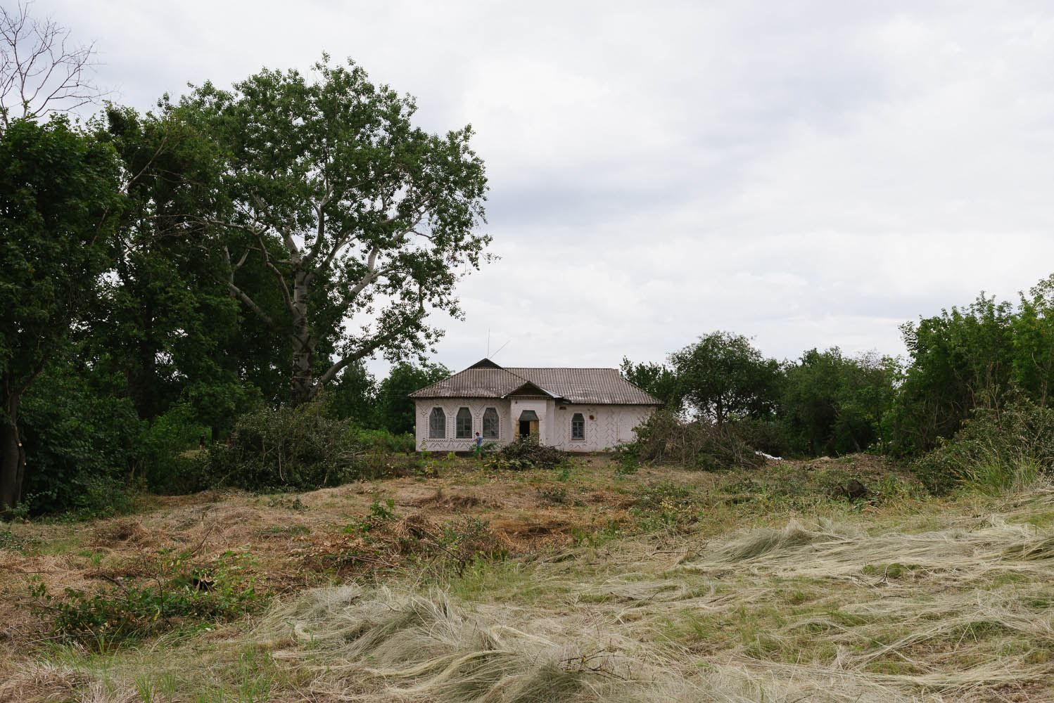 Ukraїner розповів як на Полтавщині рятують модерні будівлі шкіл