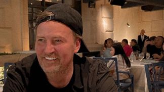 Мэттью Перри из "Друзей" показал, как выглядит после расставания с невестой