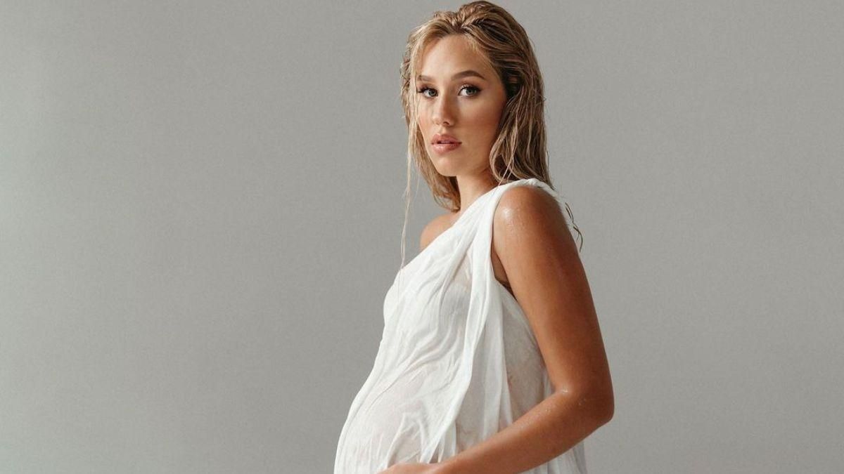 Даша Квиткова перед родами отменила празднование дня рождения Даша Квиткова перед родами отменила празднование дня рождения