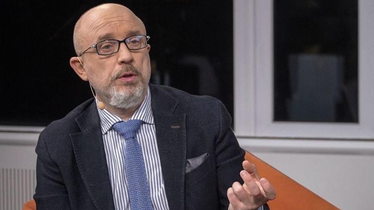 Зарплата министров не должна быть меньшей 100 тысяч гривен, – Резников Зарплата министров не должна быть меньшей 100 тысяч гривен, – Резников