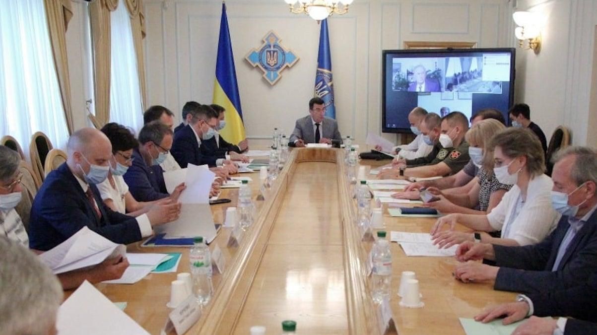 При СНБО создали группу для защиты информпространства: что это значит При СНБО создали группу для защиты информпространства: что это значит