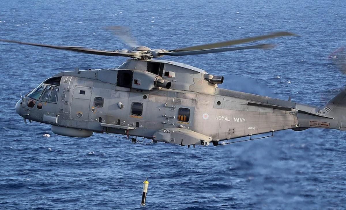 Российская субмарина преследовала авианосец Великобритании, - СМИ Российская субмарина преследовала авианосец Великобритании, - СМИ