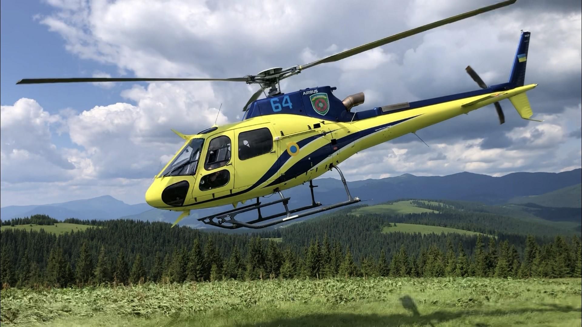 Украинские пограничники начали летать над Карпатами: впечатляюще видео Украинские пограничники начали летать над Карпатами: впечатляюще видео