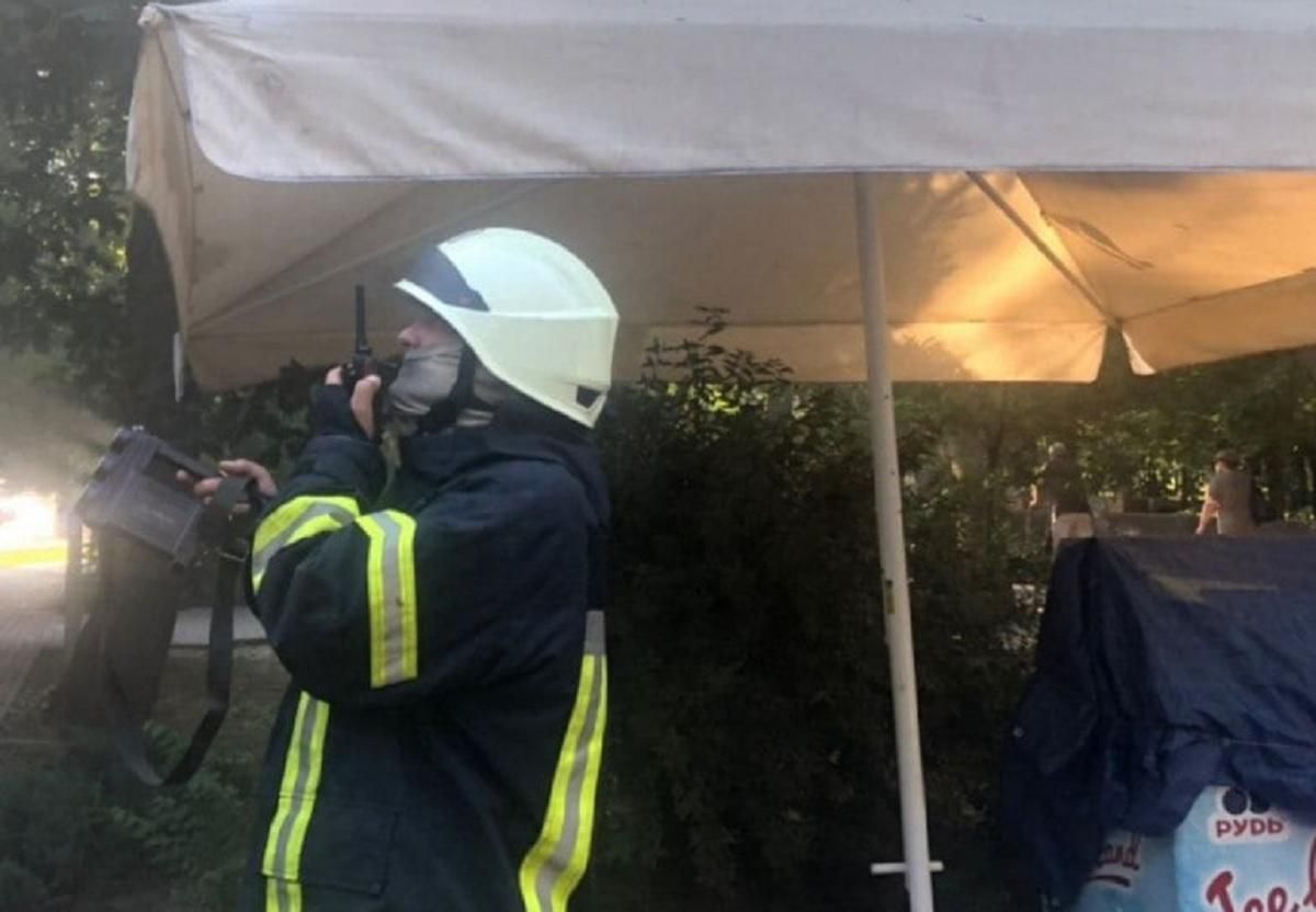 В центре Одессы в кафе вспыхнул пожар 10 июля 2021: фото В центре Одессы в кафе вспыхнул пожар 10 июля 2021: фото