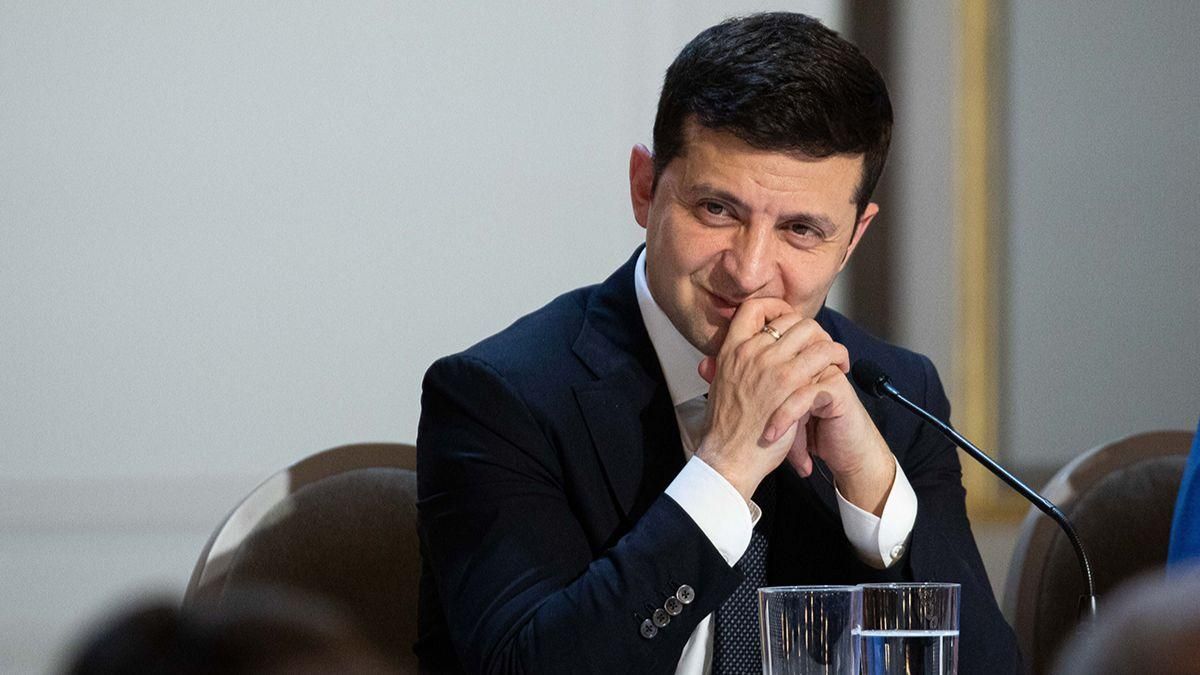 Українці менше довіряють уряду та Раді, а більше – президенту