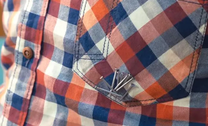 Цвяхи при собі Цвяхи при собі