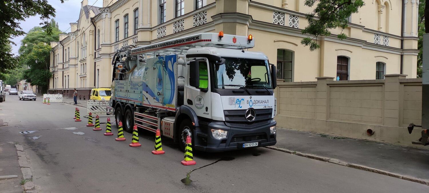 В Одесі запустили унікальний каналопромивний автомобіль В Одесі запустили унікальний каналопромивний автомобіль