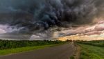 В Україну знов йдуть жахливі грози: рятувальники оголосили штормове попередження