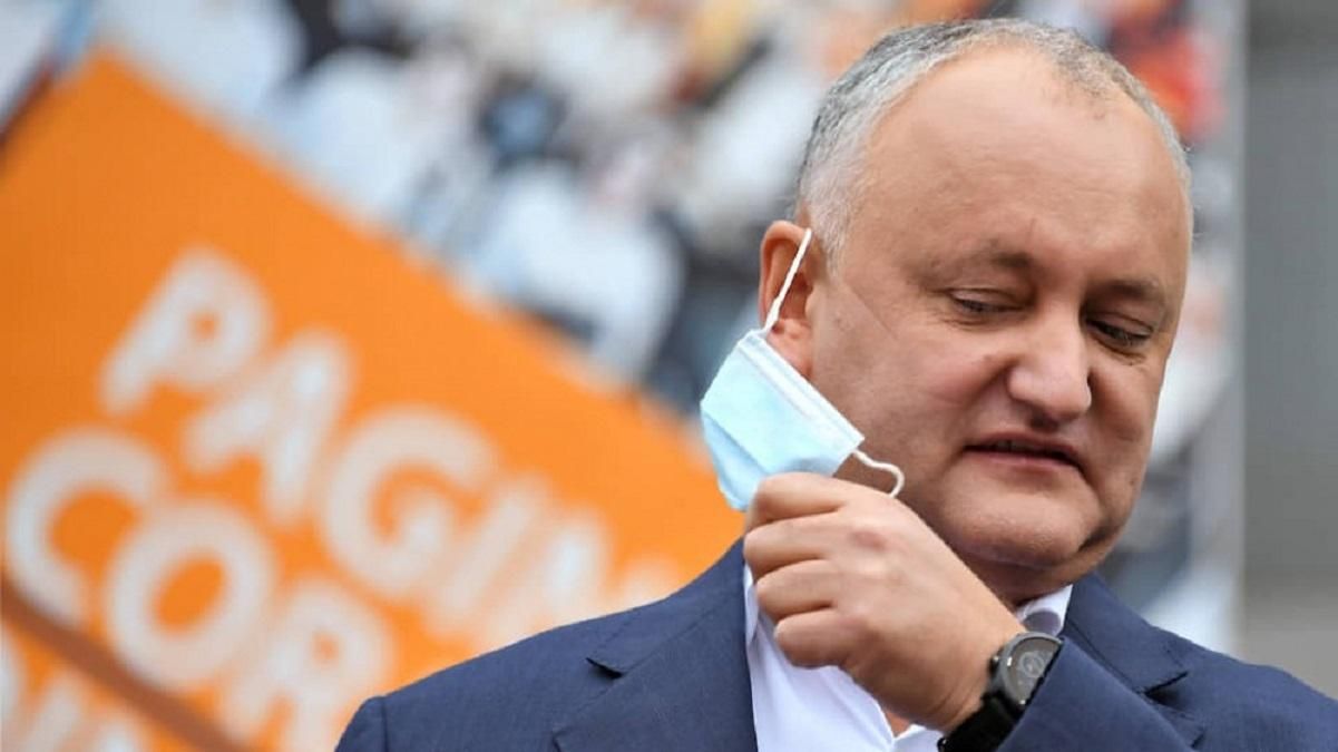 Додон неоднозначно привітав Санду на виборах партії у Молдові Додон неоднозначно привітав Санду на виборах партії у Молдові