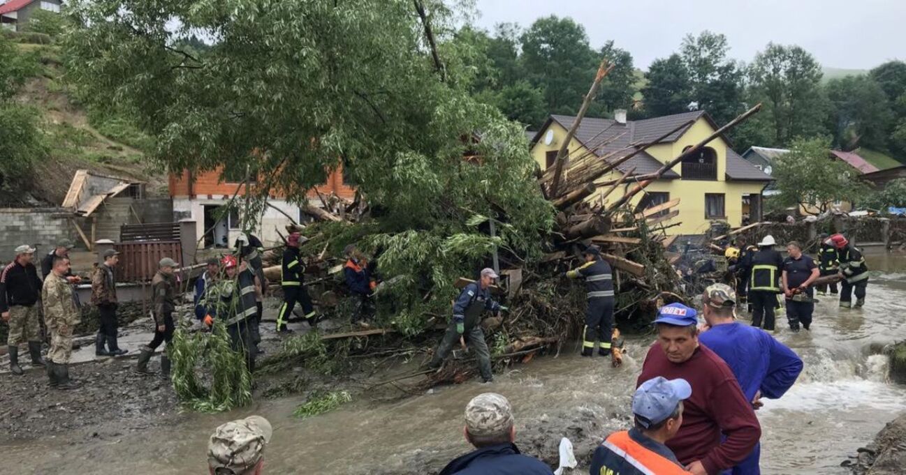 Пошел спасать коня: на Закарпатье 3 день разыскивают мужчину Пошел спасать коня: на Закарпатье 3 день разыскивают мужчину