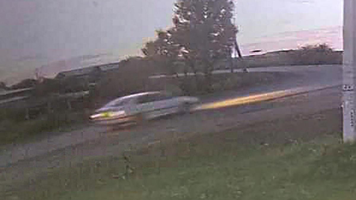 Под Харьковом автомобиль сбил парня и скрылся: он погиб Под Харьковом автомобиль сбил парня и скрылся: он погиб