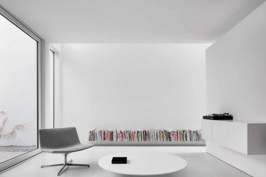 Білий у поєднанні з сірим Білий у поєднанні з сірим