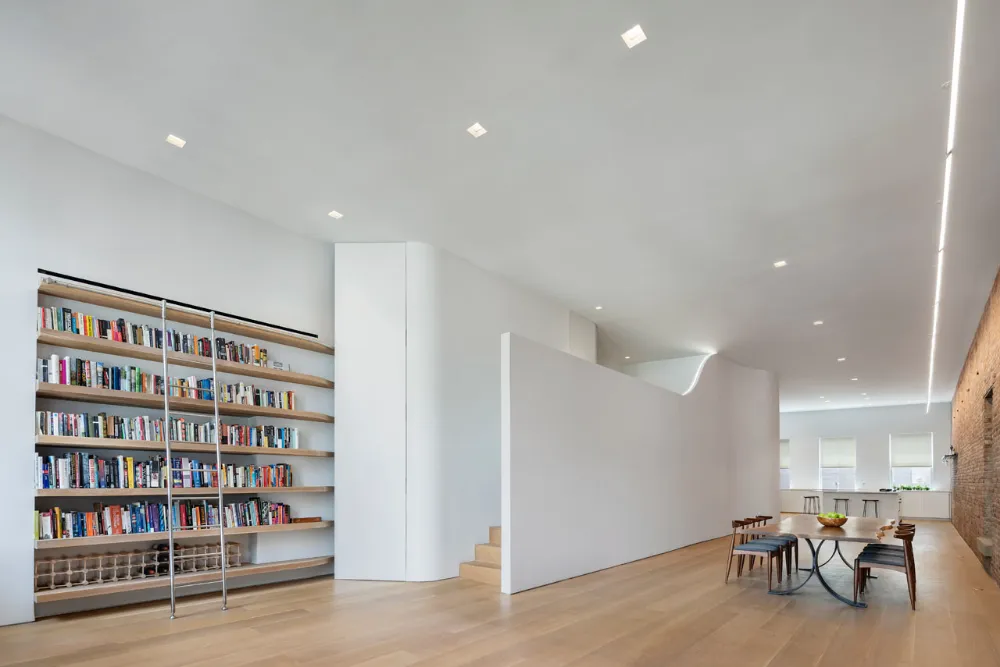 Книжна полиця, як акцентний елемент Книжна полиця, як акцентний елемент