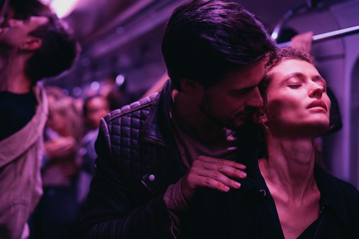 Клипмейкерка Джамалы, The Hardkiss, KAZKA представила трейлер дебютного фильма Обними меня