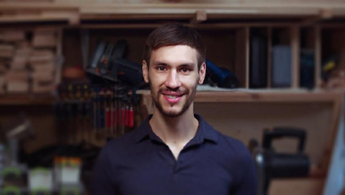 "Я покажу, що я можу": історія українця, який першим у світі став виробляти окуляри з кави "Я покажу, що я можу": історія українця, який першим у світі став виробляти окуляри з кави