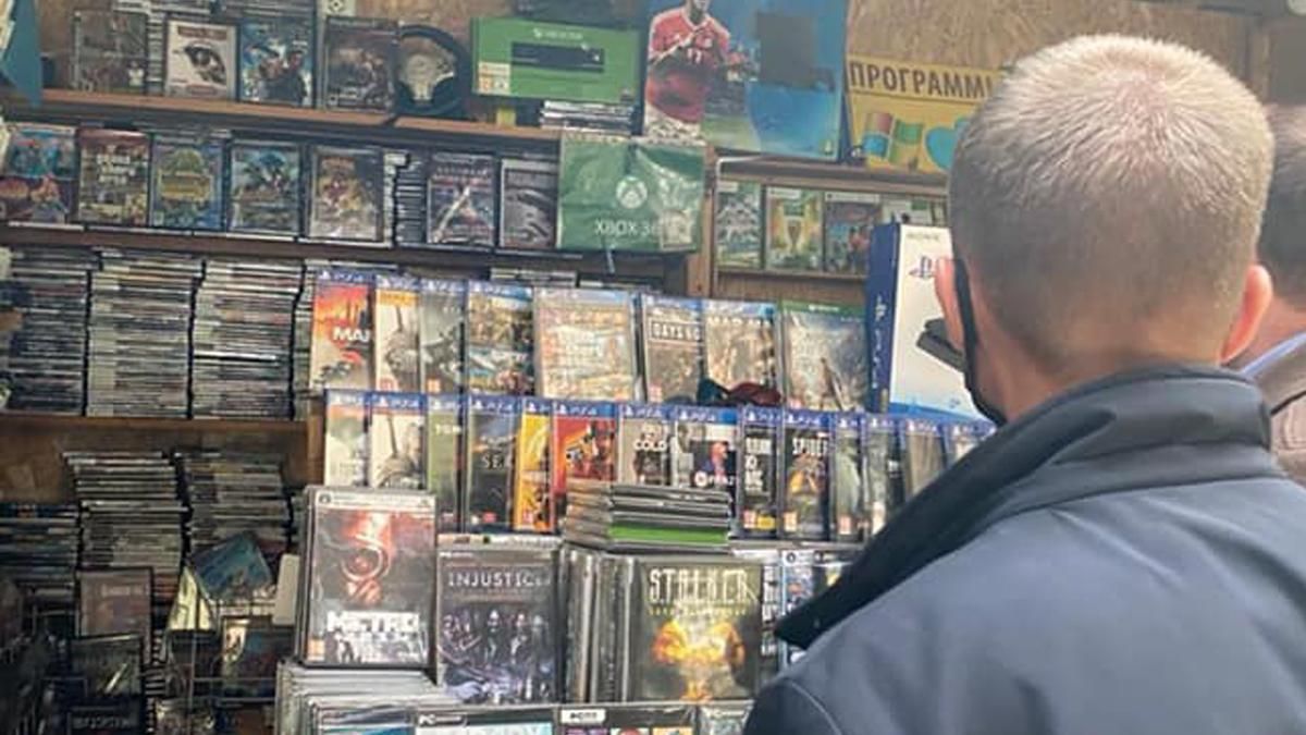 Продавали на ринку секретні дані українців: у Києві судитимуть братів Продавали на ринку секретні дані українців: у Києві судитимуть братів