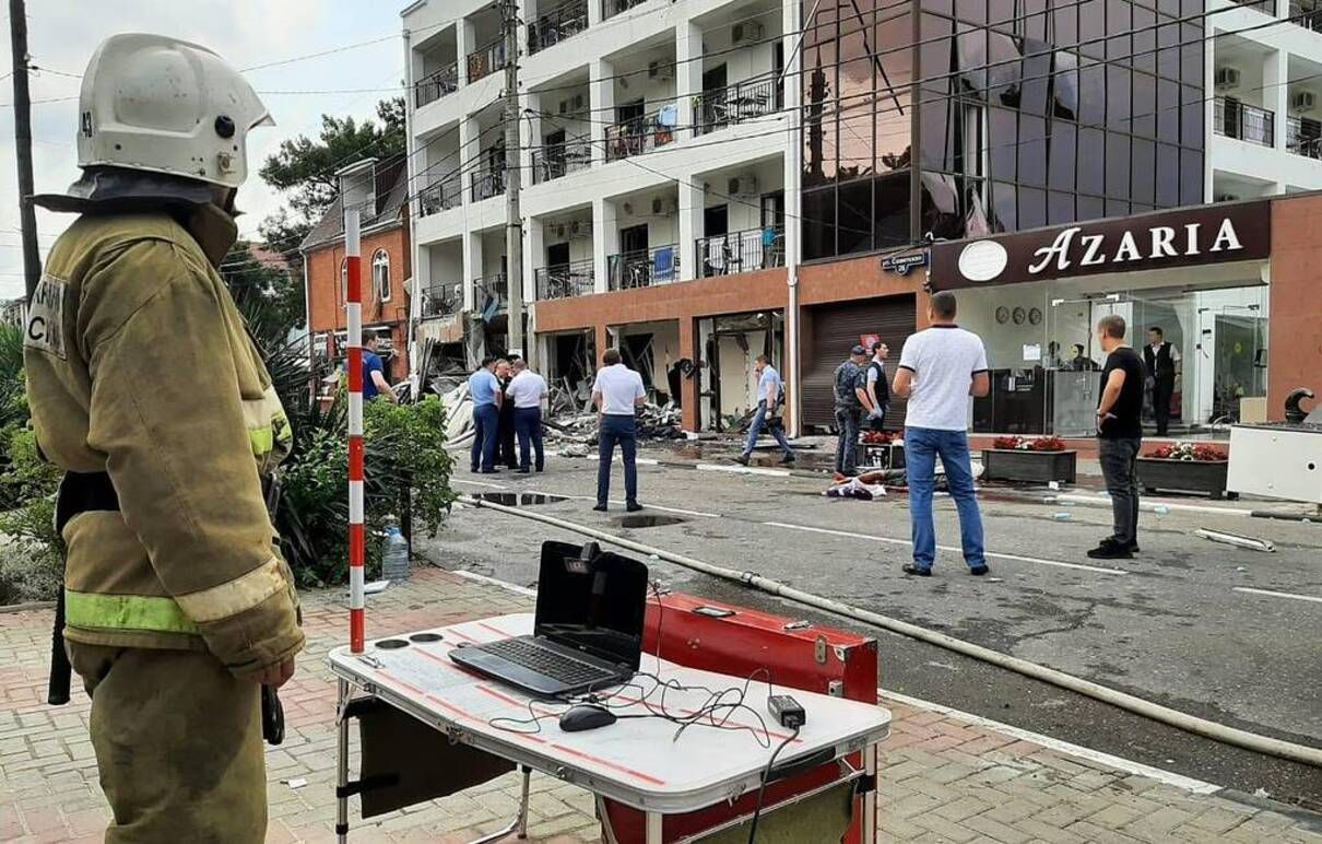 Взрыв в гостинице в Геленджике 13 июля: есть жертвы – видео
