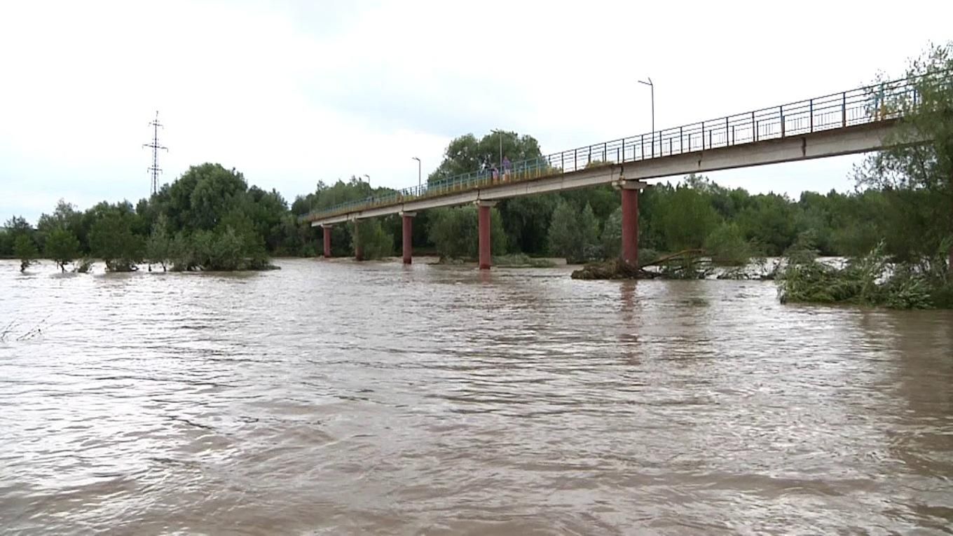 В Ивано-Франковске после гибели 3 человек хотят изменить русло реки