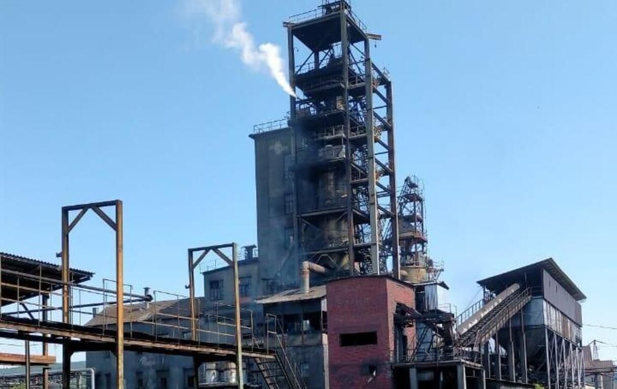 На Закарпатті у Перечині масове отруєння на лісохімкомбінаті На Закарпатті у Перечині масове отруєння на лісохімкомбінаті