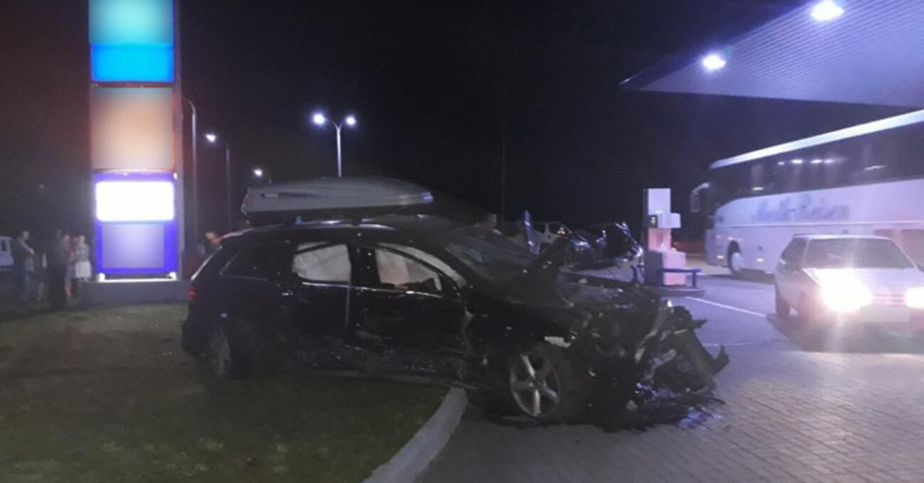 В'язниця і 2,5 мільйона гривень компенсації: на Львівщині покарали винуватця смертельної ДТП В'язниця і 2,5 мільйона гривень компенсації: на Львівщині покарали винуватця смертельної ДТП