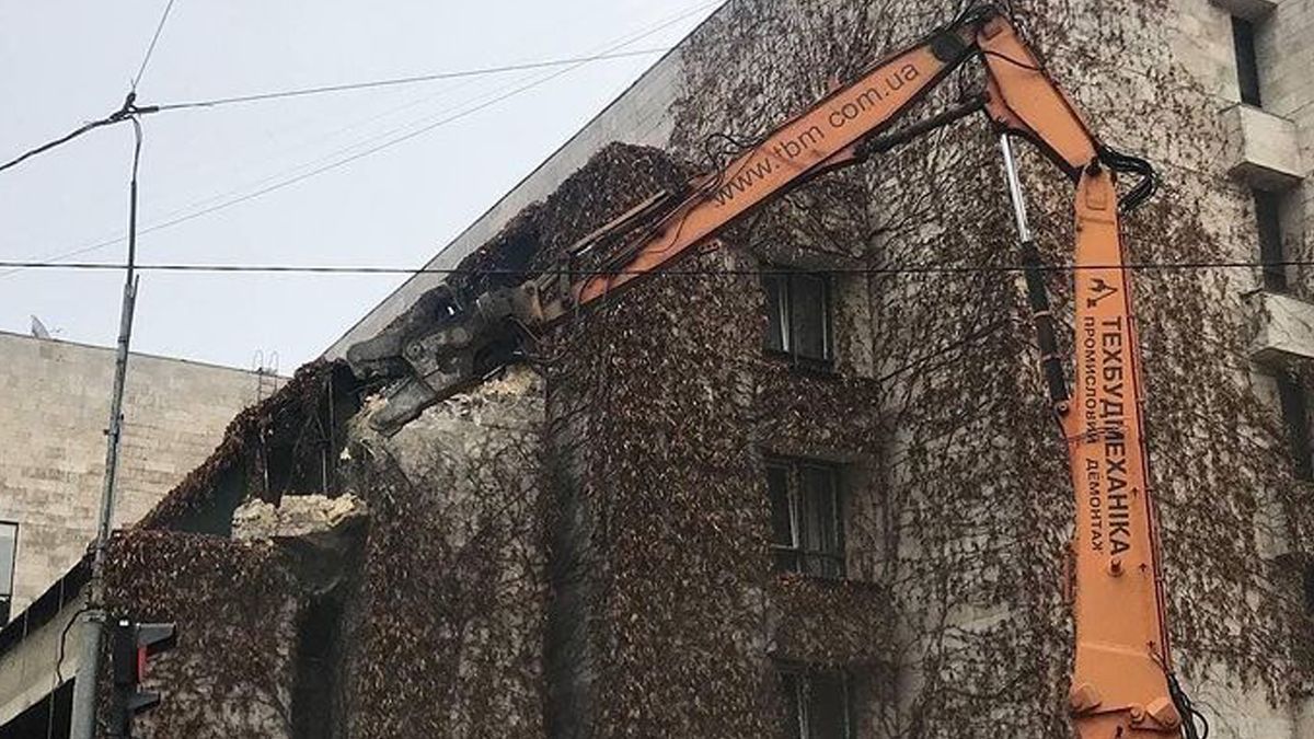 На будівлю Квіти України суд наклав арешт: будь-які роботи заборонили На будівлю Квіти України суд наклав арешт: будь-які роботи заборонили