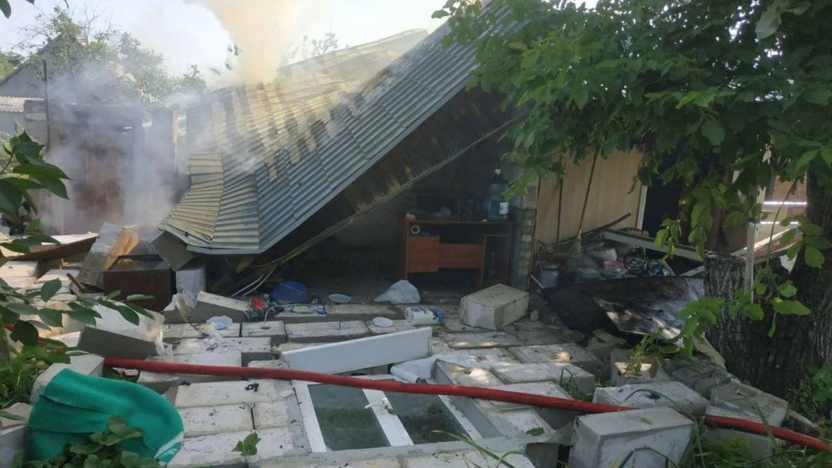 В Смеле взрывом разнесло жилой дом: есть погибший