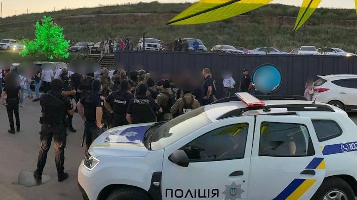 Стрілянина на весілля в Одесі: хто підозрюваний і що йому загрожує Стрілянина на весілля в Одесі: хто підозрюваний і що йому загрожує